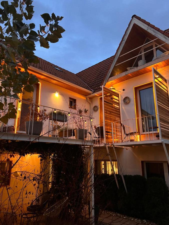 Shard Boutique Hotel-Adult Only Braşov Dış mekan fotoğraf