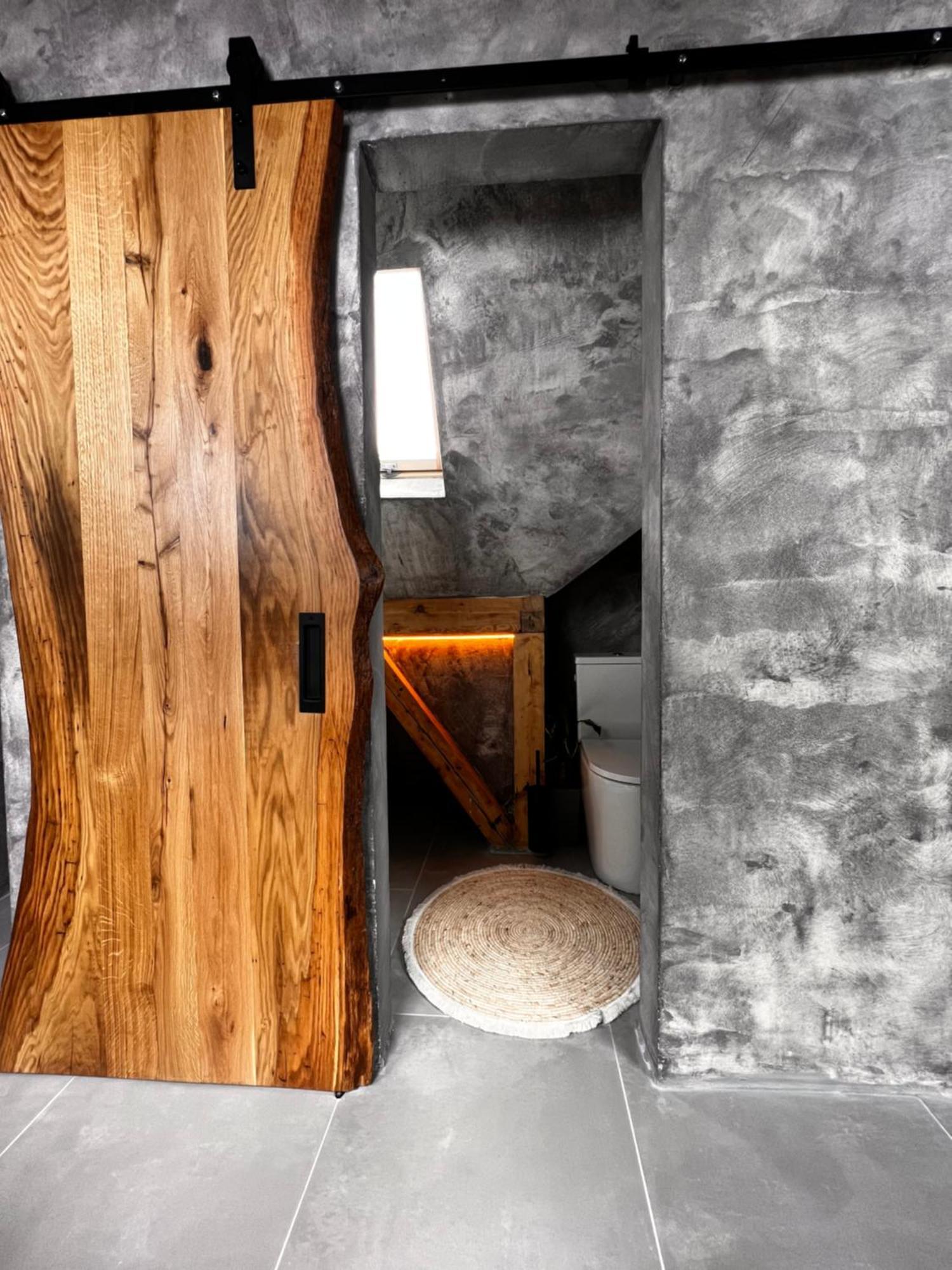 Shard Boutique Hotel-Adult Only Braşov Dış mekan fotoğraf