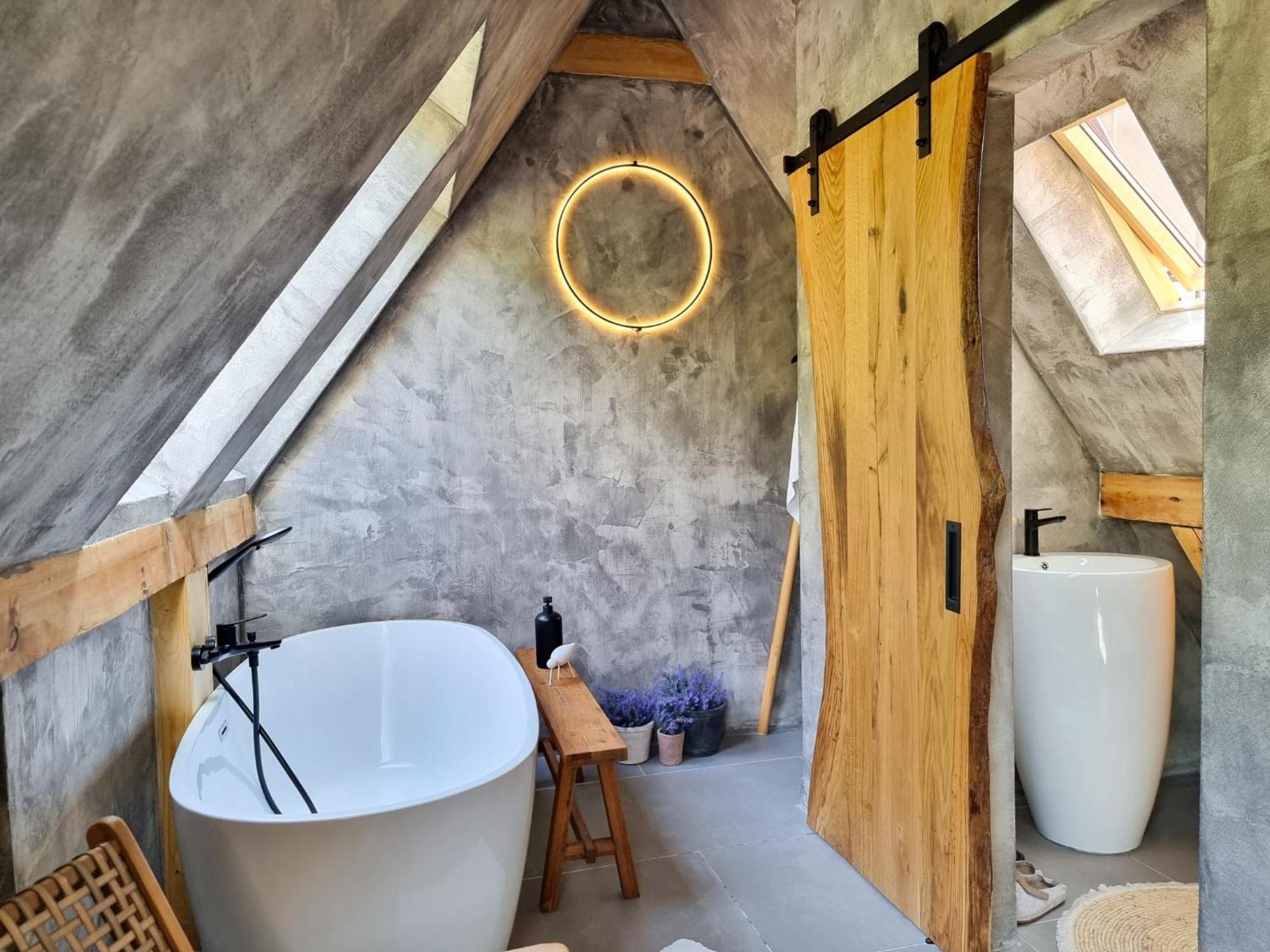 Shard Boutique Hotel-Adult Only Braşov Dış mekan fotoğraf