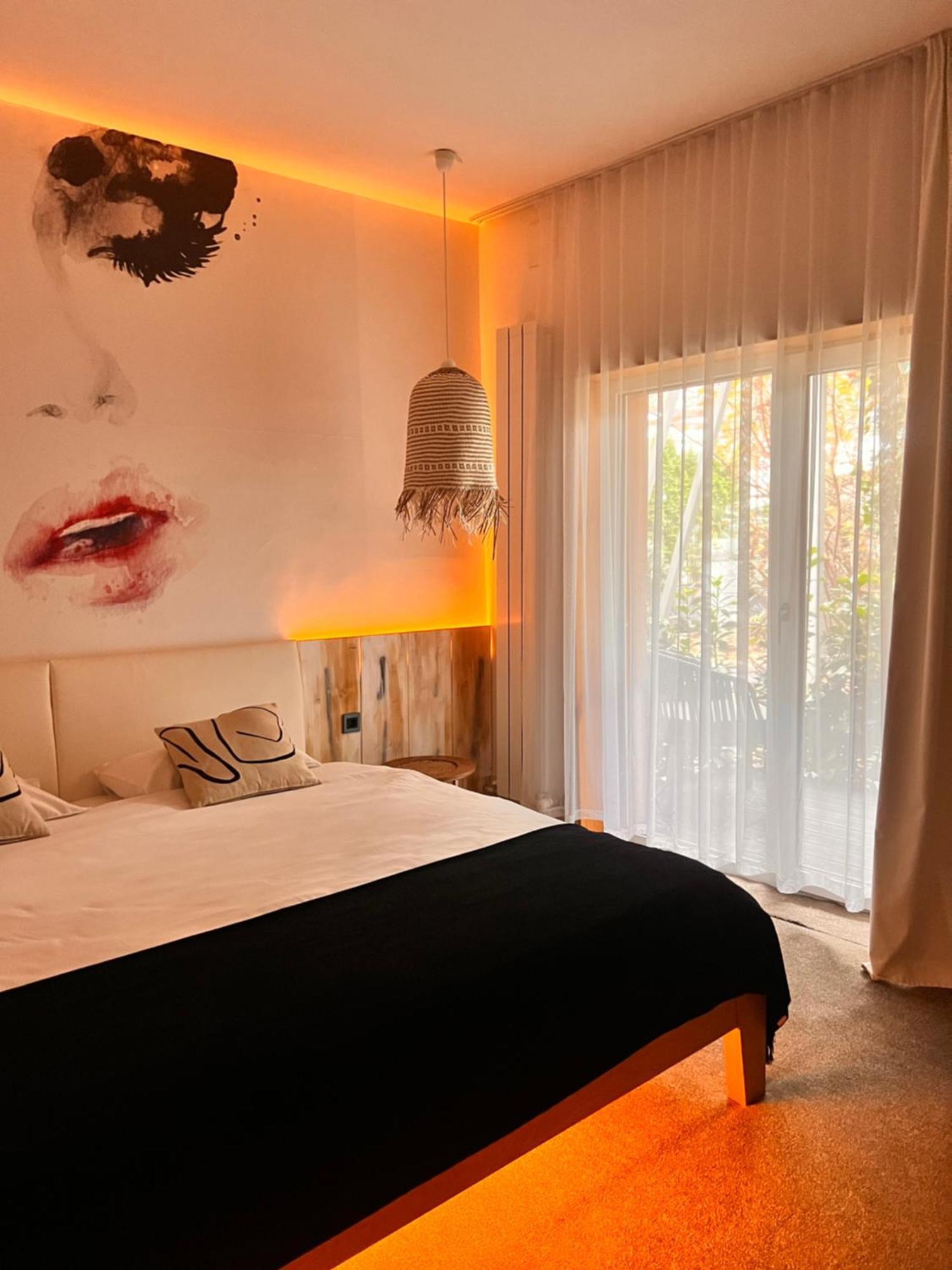 Shard Boutique Hotel-Adult Only Braşov Dış mekan fotoğraf