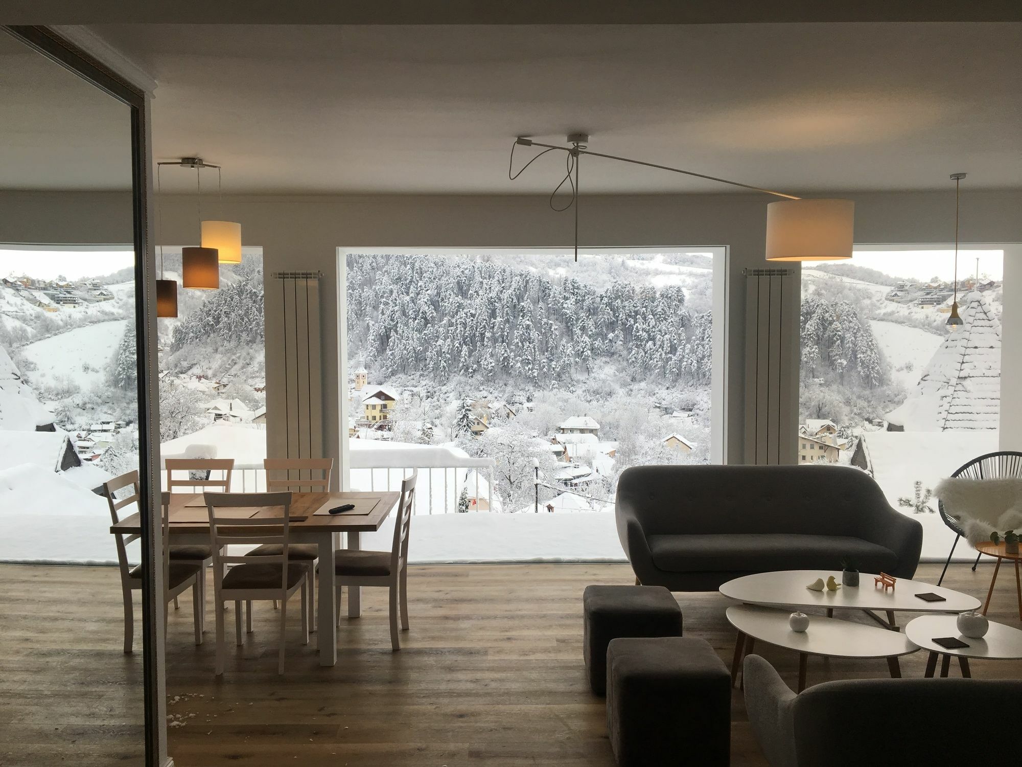 Shard Boutique Hotel-Adult Only Braşov Dış mekan fotoğraf