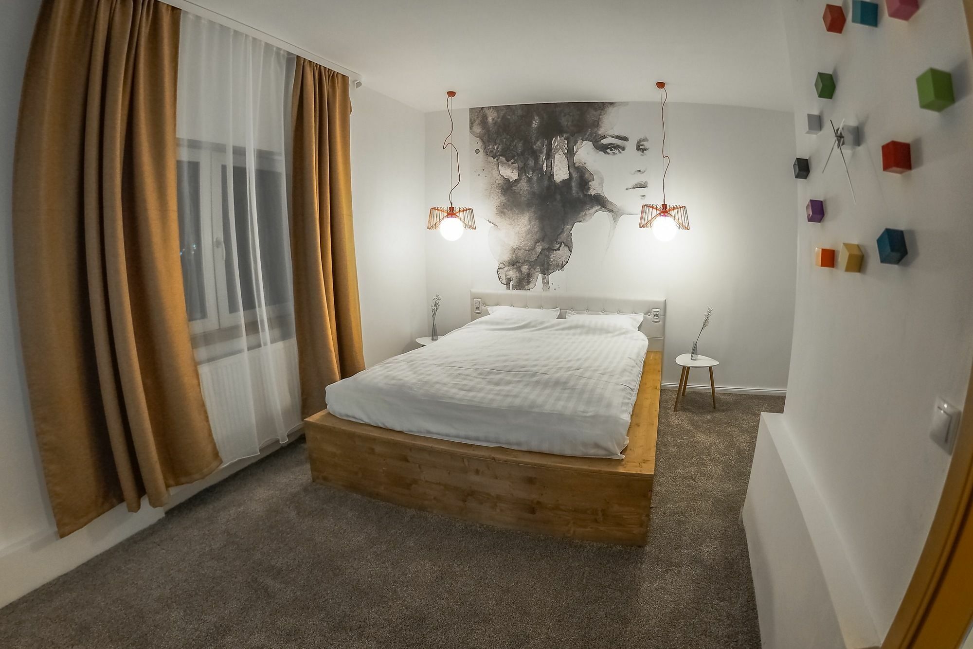 Shard Boutique Hotel-Adult Only Braşov Dış mekan fotoğraf